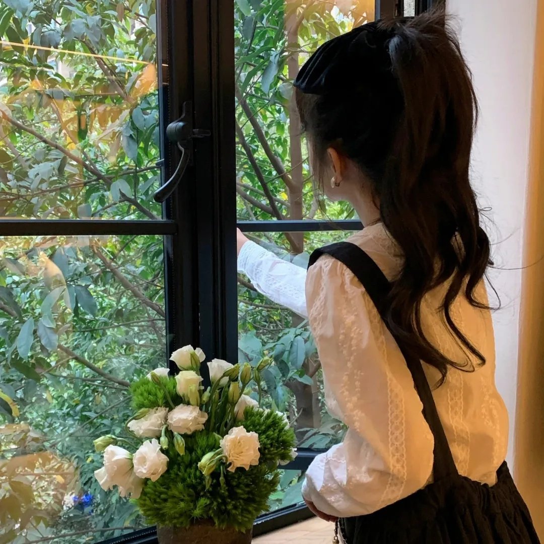 亚曼达厌世系